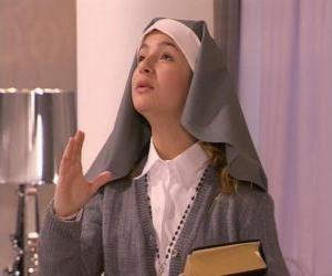 пазл Антонелла одет как монахиня